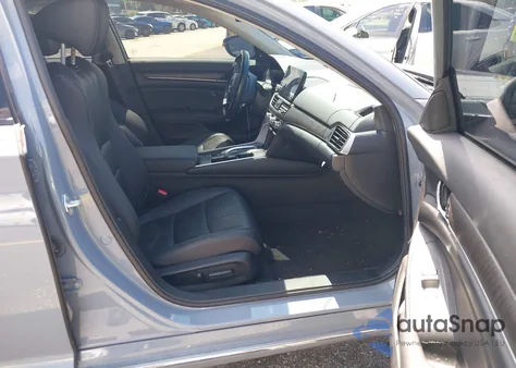 2022 Honda Accord Hybrid Touring из США, поврежденный, VIN 1HGCV3F92NA026317